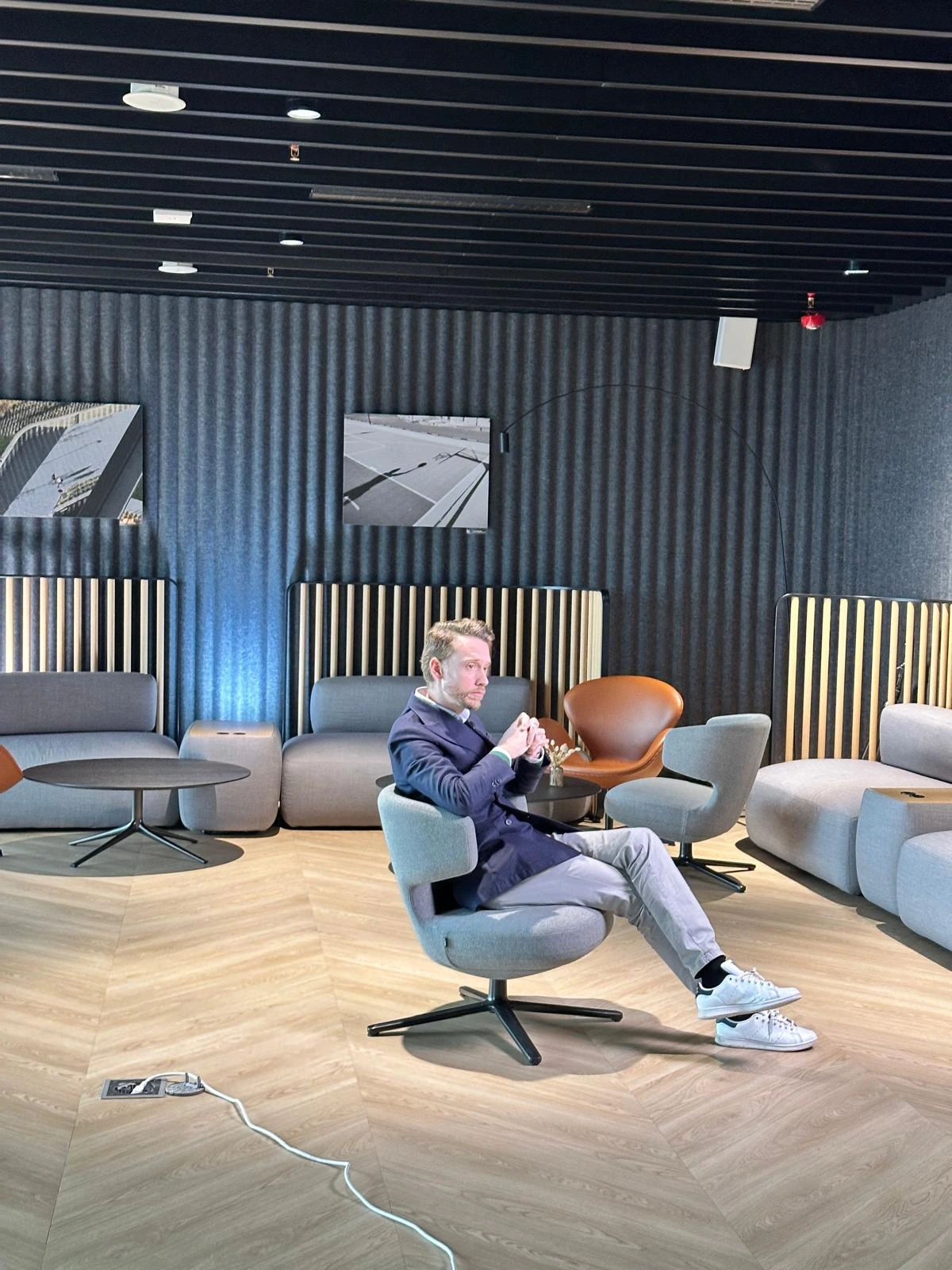 Álvaro Antoñanzas speaking at the AI–XR Shift IE Tower Madrid roundtable 2026