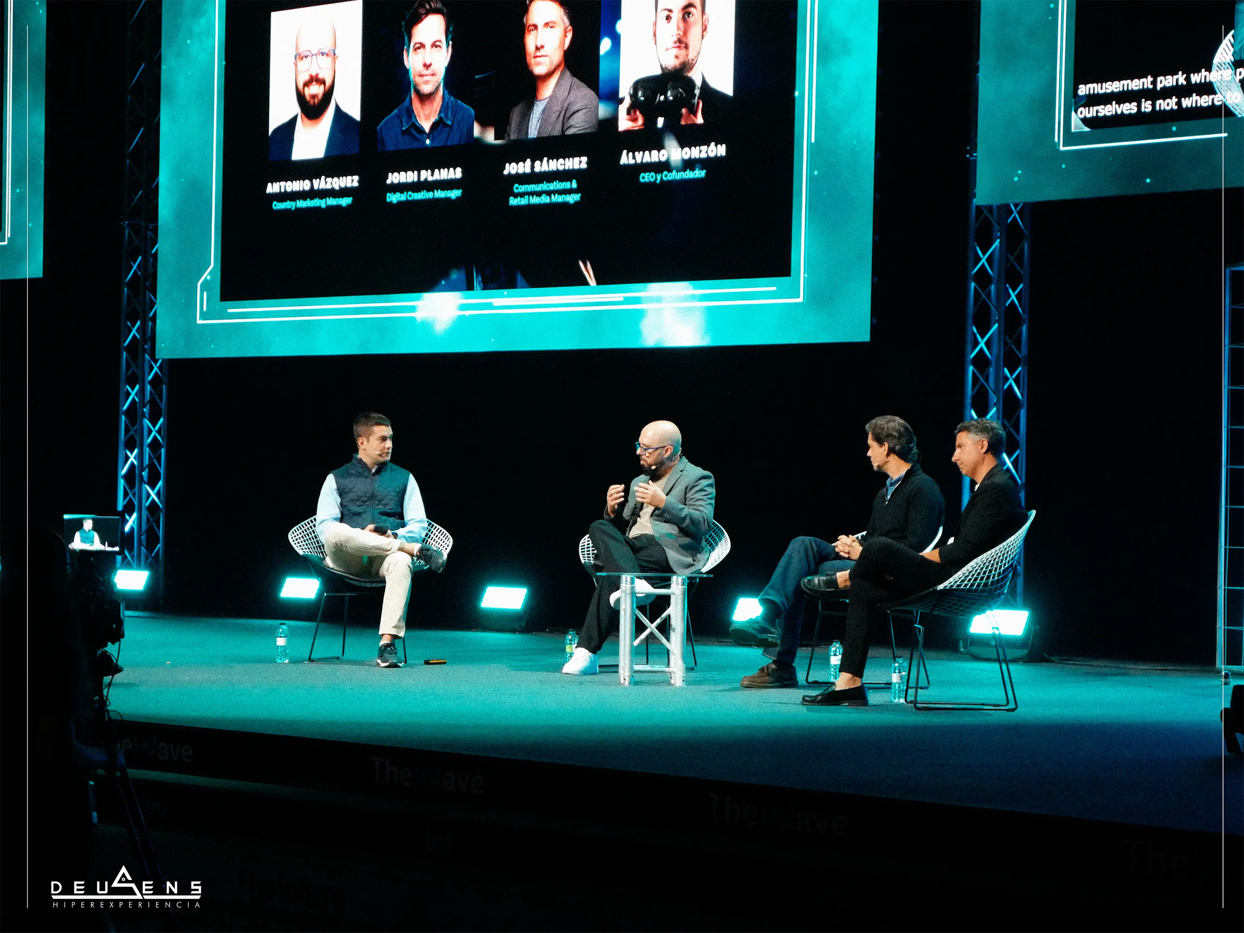 Round table on gaming marketing and Generation Z at the Planet Zero stage of The Wave 2026