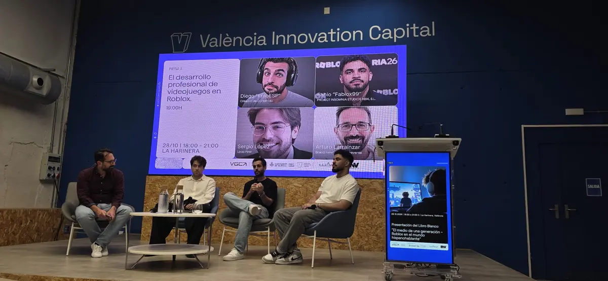 Roundtable 1 “The professional development of video games on Roblox” during the White Paper launch at La Harinera, Valencia