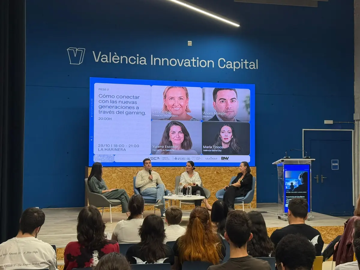 Roundtable 2 “How to connect with new generations through gaming” during the White Paper launch